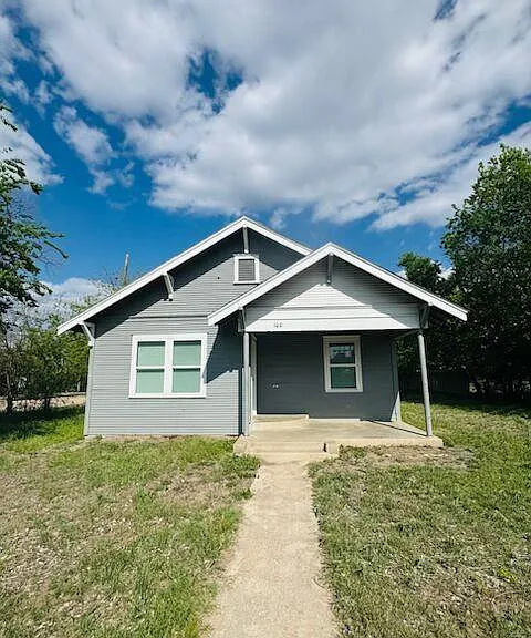 100 N Brazos St — Photo 1