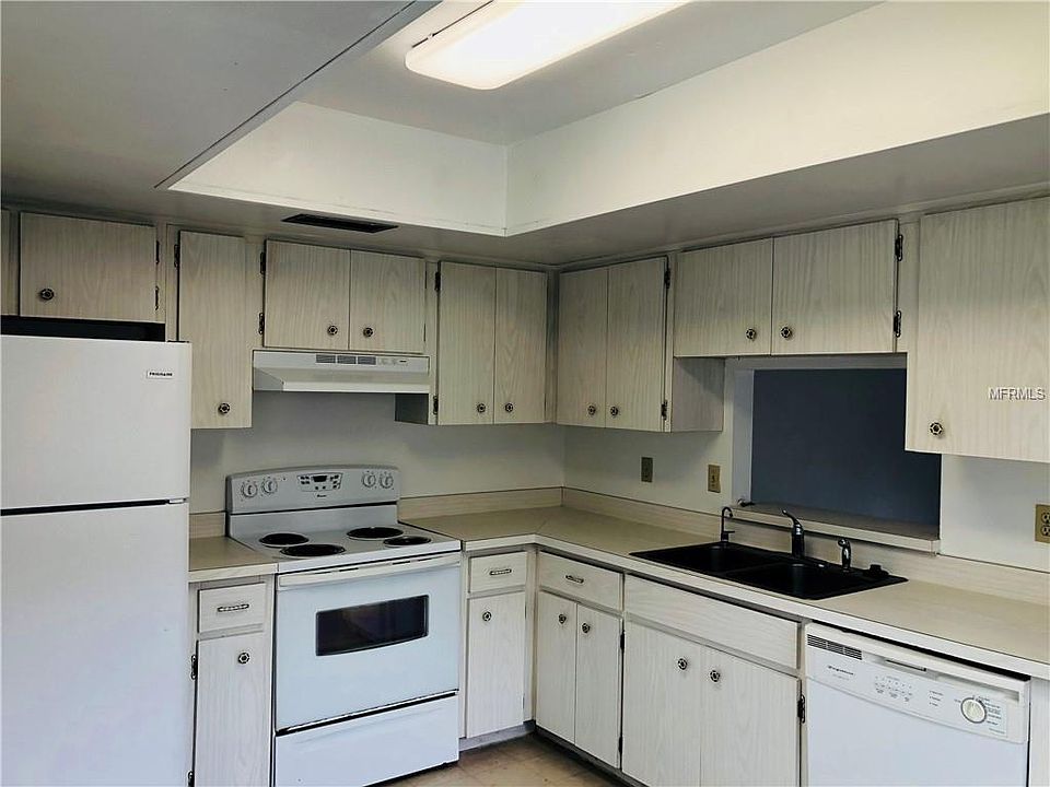 2nd image of 2632 Cedar View Ct