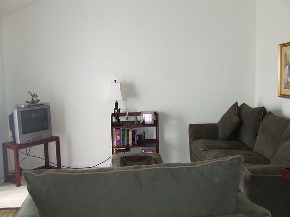 5th image of 3687 Merestone Dr