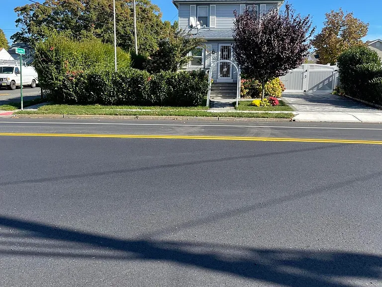 50 Steiner Ave — Photo 1