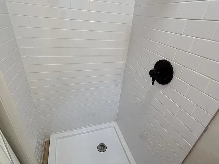 1701 Tamiami Rd — Photo 11
