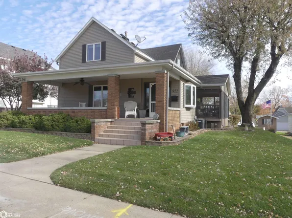 922 N Adams St, Carroll, IA 51401