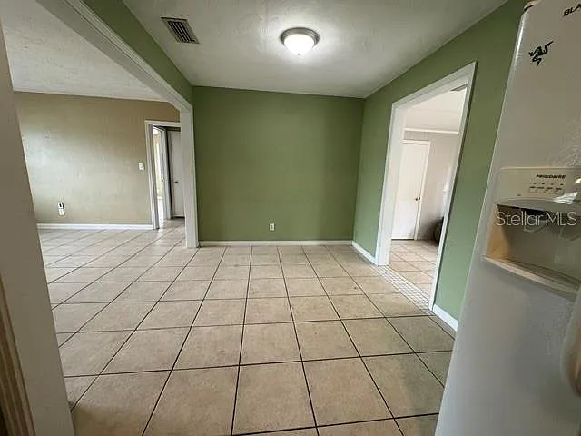 2976 Poplar St — Photo 2