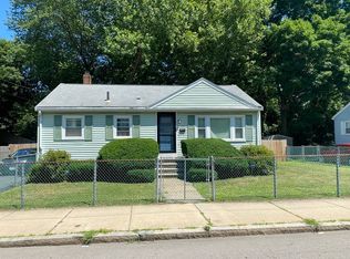 139 Summer St, Hyde Park, MA 02136