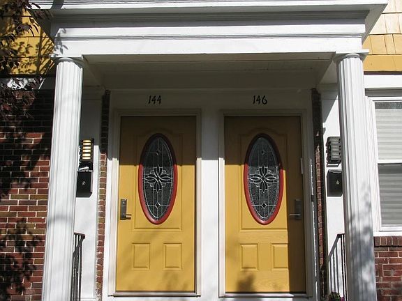 2nd image of 144-146 Woodbine St