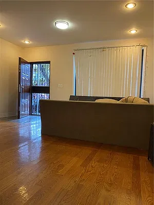 Sold by Remax Edge | media 19