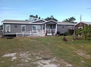 201 Miramar Dr, Rockport, TX 78382