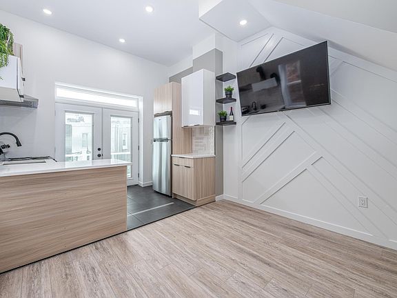 3rd image of 2521 Grays Ferry Ave #2
