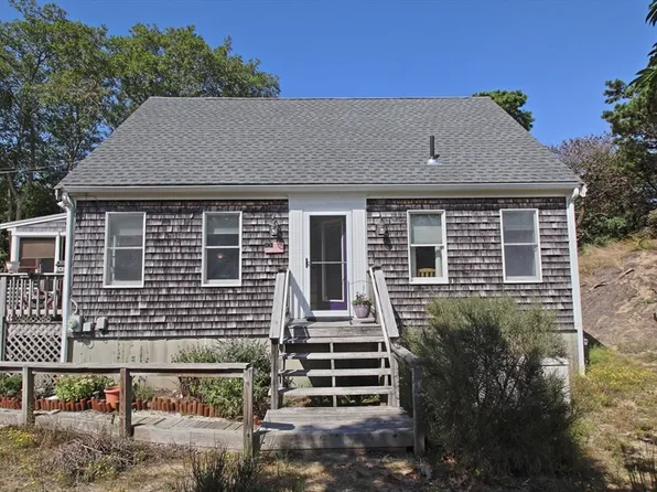 40 Longstreet Ln, Eastham, MA 02642