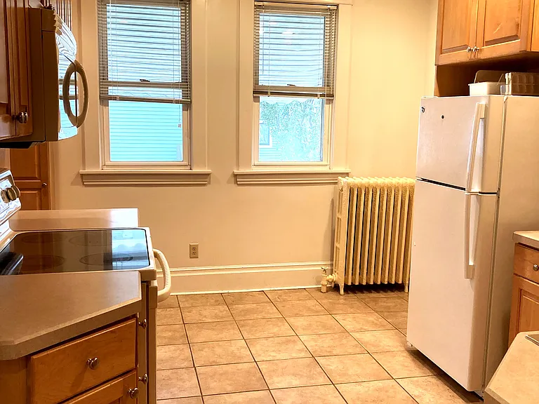 2606 Irving Ave S #1 — Photo 5