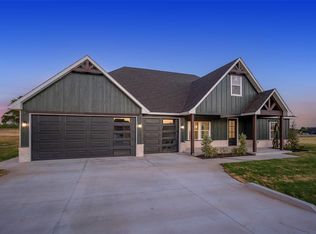 2451 Wind River Cir, Blanchard, OK 73010