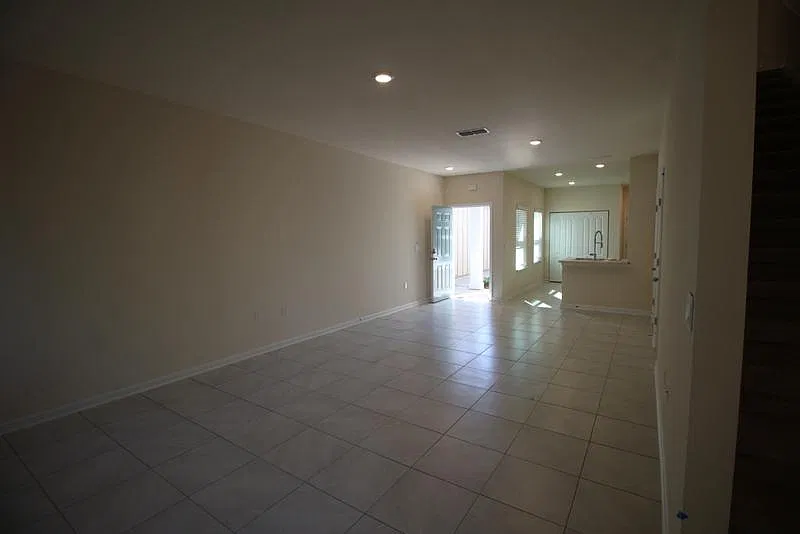 2 bed, 2.5 bath, $1,750 — Photo 3