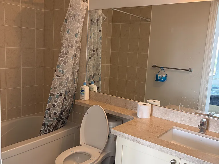 131 Upper Duke Cres E #702 — Photo 9