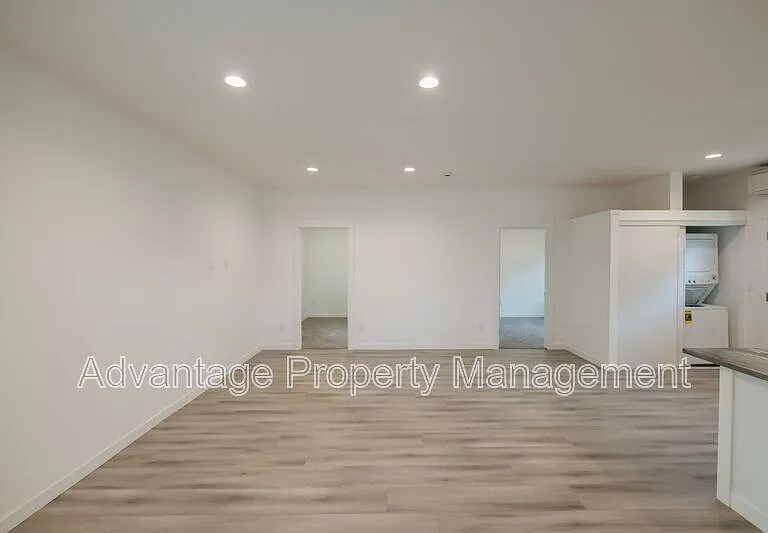 2190 SE Marion St — Photo 27