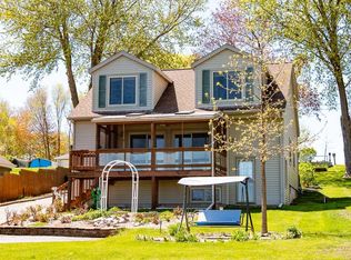 N5226 Wildcat Rd, Iron Ridge, WI 53035