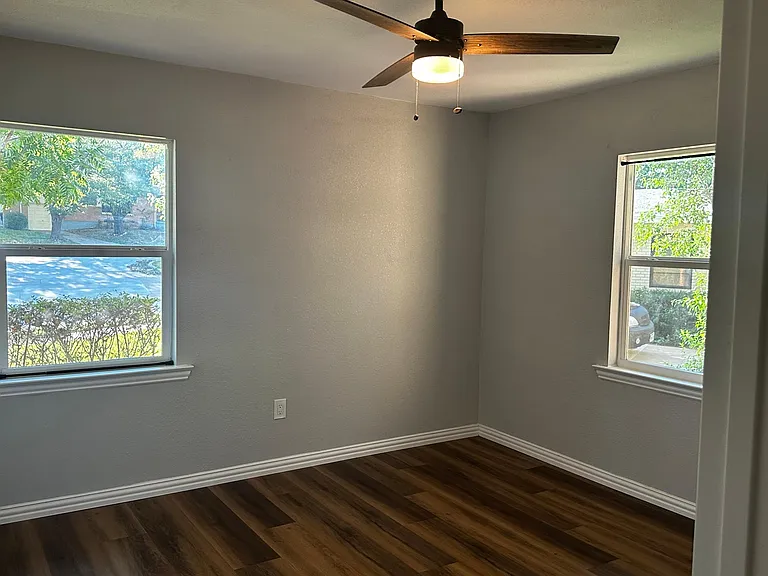 Second bedroom