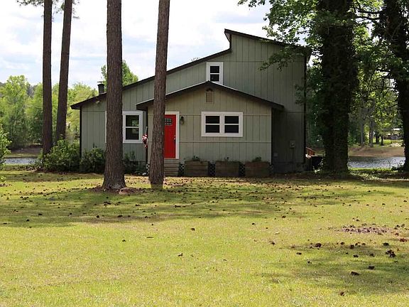 5th image of 210 Plum Dr