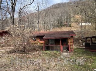 153 Cottage Dr, Maggie Valley, NC 28751