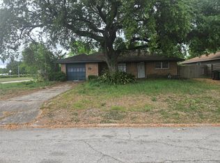 2330 Saxon Dr, Houston, TX 77018