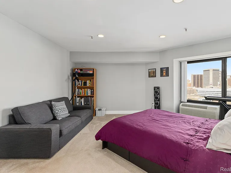1001 W Jefferson Ave #15B — Photo 21