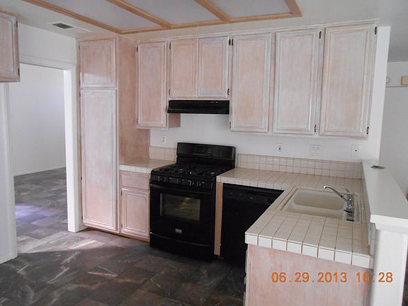 Kitchen and breakfast nook