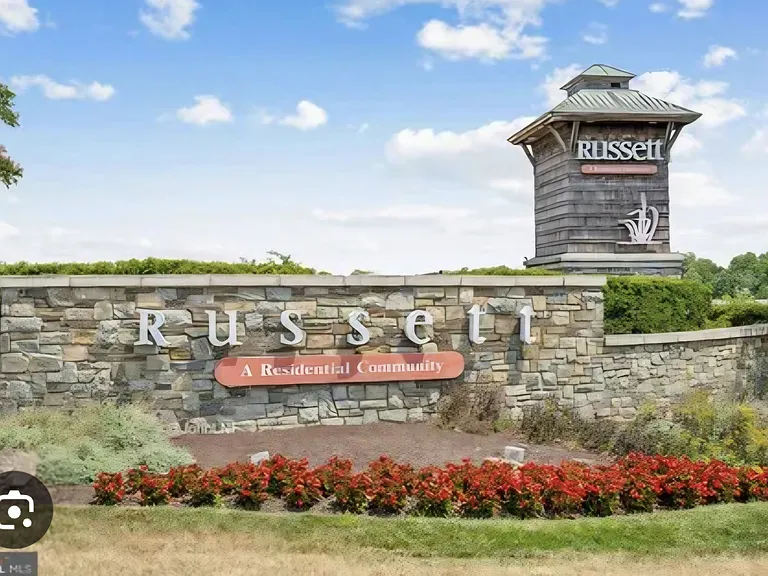 Neighborhood entrance