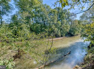 Oak Park Rd, Locust Dale, VA 22948