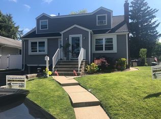 124 Springfield Ave, Hasbrouck Heights, NJ 07604