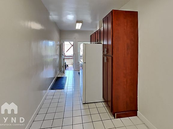 4th image of 1729 4th Ave Unit 1729