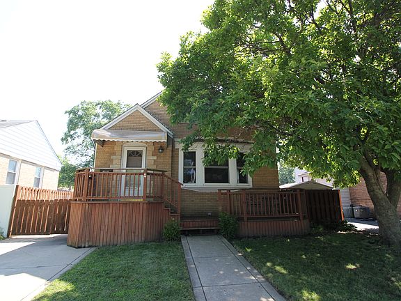 2nd image of 9229 Sproat Ave