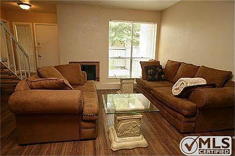 3rd image of 3045 Park Ln APT 1023