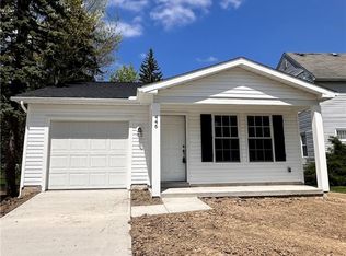 446 Kenyon Ave, Elyria, OH 44035