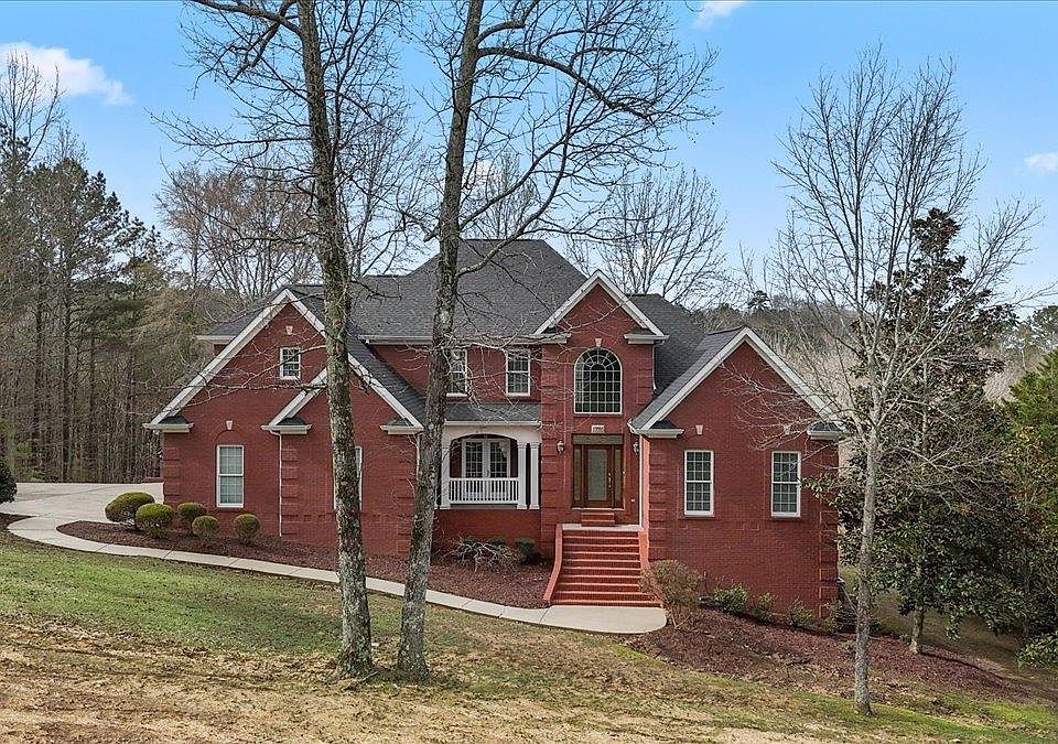 1st image of 1750 Northwood Dr NW