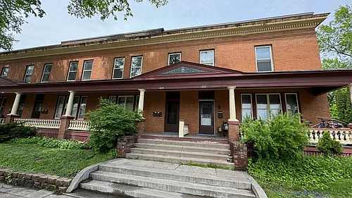 Dinnie Apts 102-108 4th Ave S Photo 1