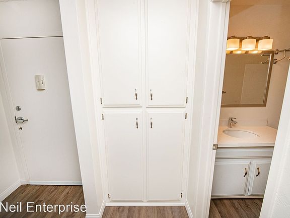 4th image of 4070 Kansas St APT 207