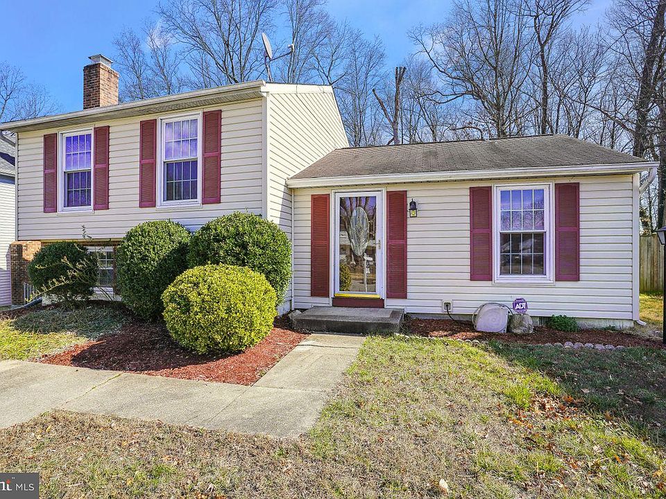 7627 Fallswood Way, Lorton, VA 22079 Zillow