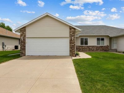 827 Dorchester Pl NE, Cedar Rapids, IA, 52402