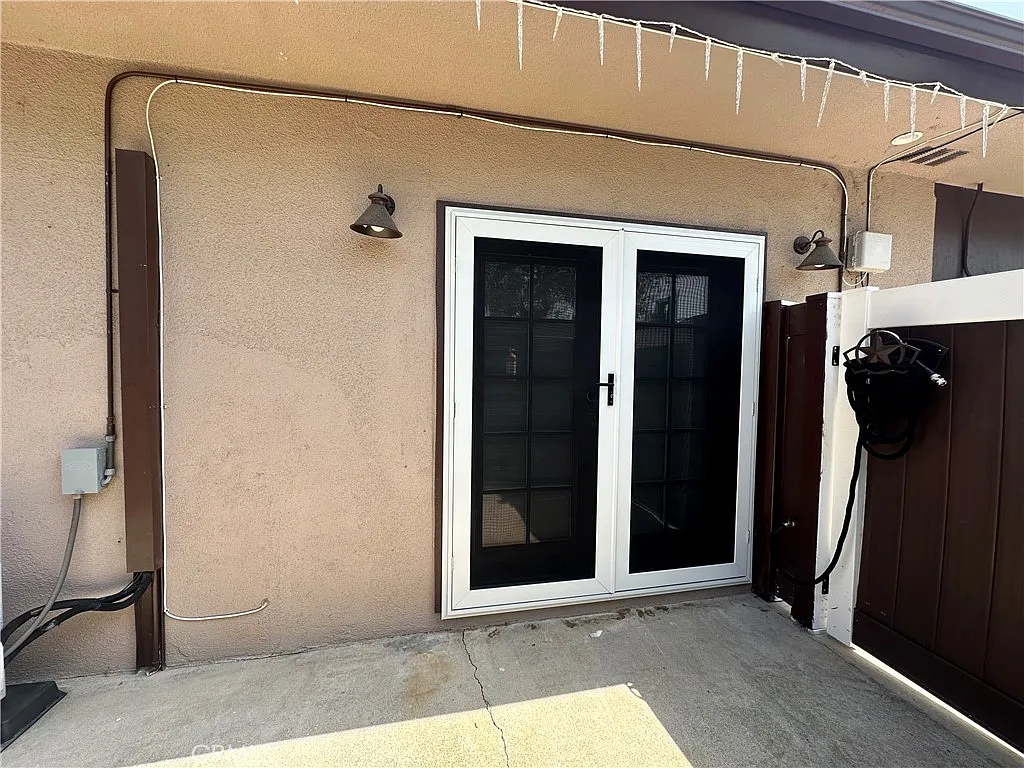 Studio, 340 sqft, $1,700 — Photo 3