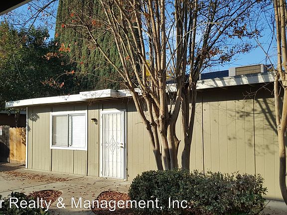 2nd image of 3425 Sherwood Ave APT 3