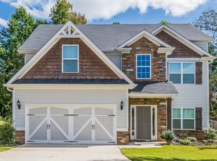 63 Cliffhaven Cir, Newnan, GA 30263