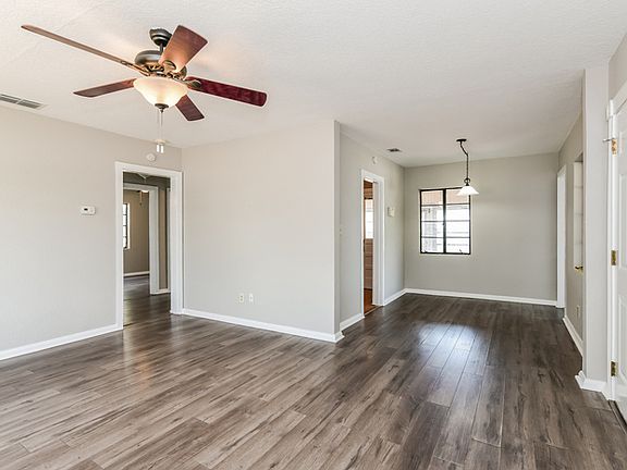 3rd image of 402 Ariana Ave