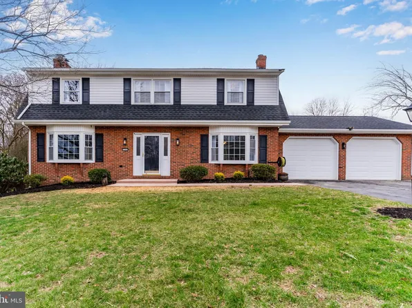 150 Sunset Dr, Carlisle, PA 17013
