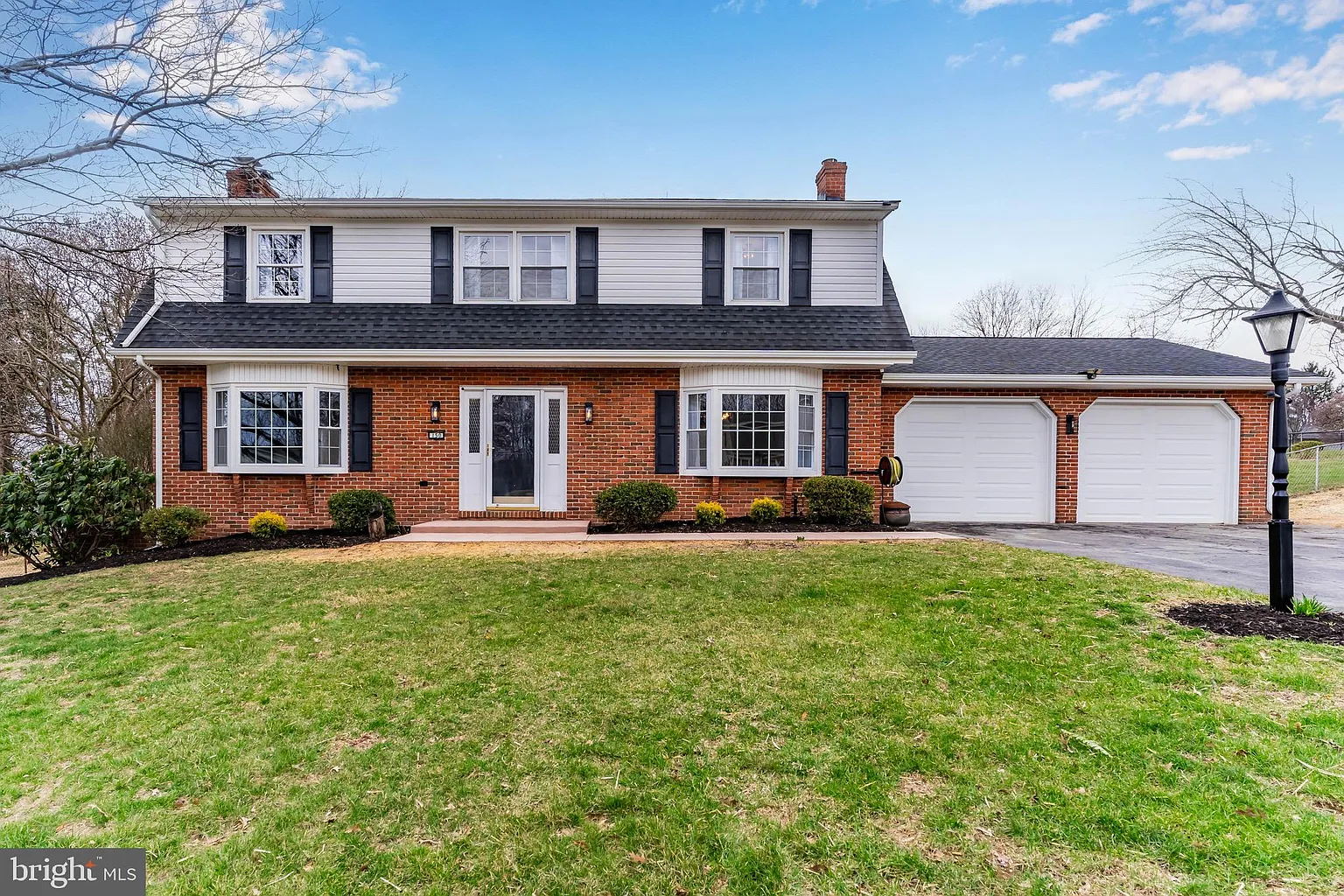 150 Sunset Dr photo 1