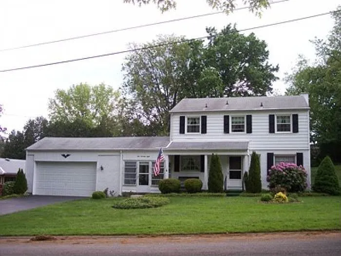 578 Bouquin Cir photo 1