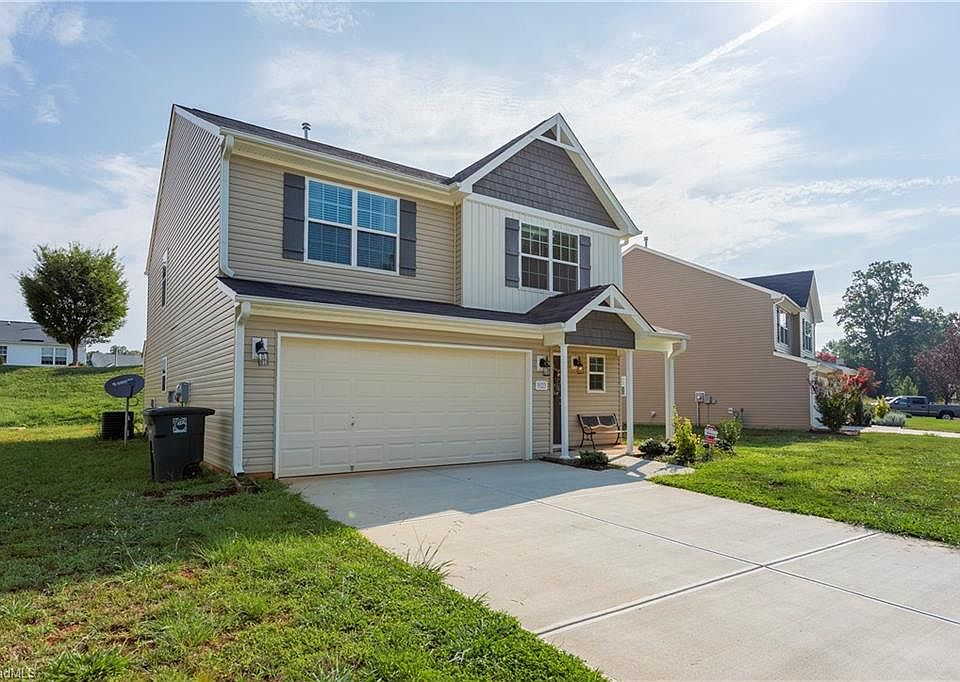 1st image of 3023 Desmond Woods Dr