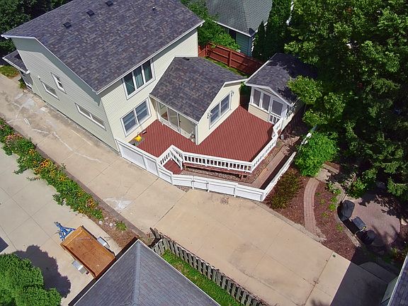 5th image of 722 7th St SW