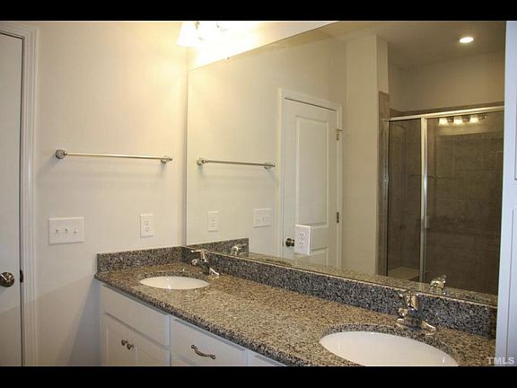 5th image of 2804 Saltaire Ave #60