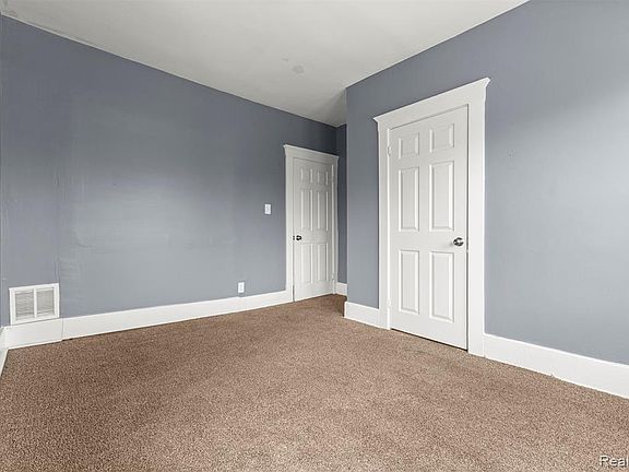 5th image of 9375 Mendota Ave