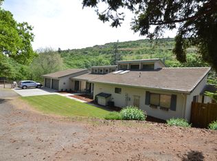 4320 Chenowith St, The Dalles, OR 97058