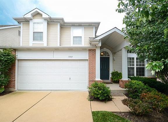 2nd image of 15307 Cambridge Cove Way
